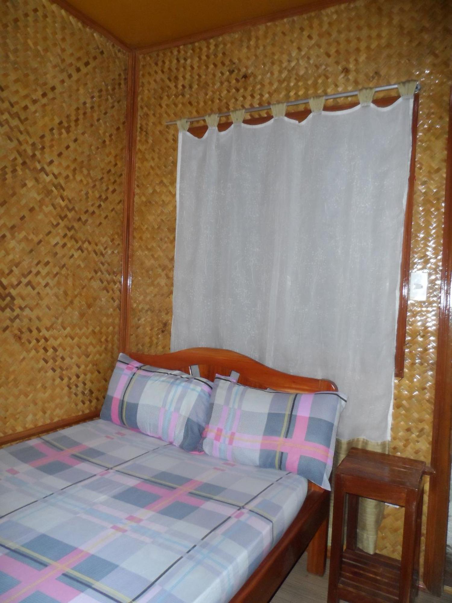 Victoria Guest House And Cottages Puerto Princesa Szoba fotó