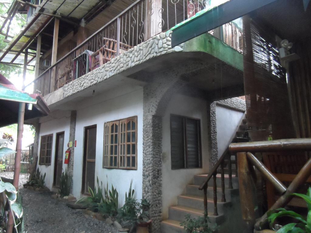 Victoria Guest House And Cottages Puerto Princesa Kültér fotó