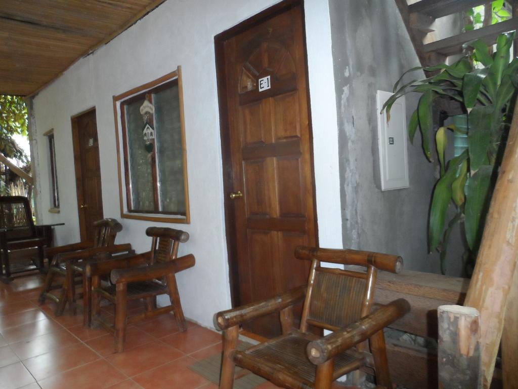Victoria Guest House And Cottages Puerto Princesa Kültér fotó