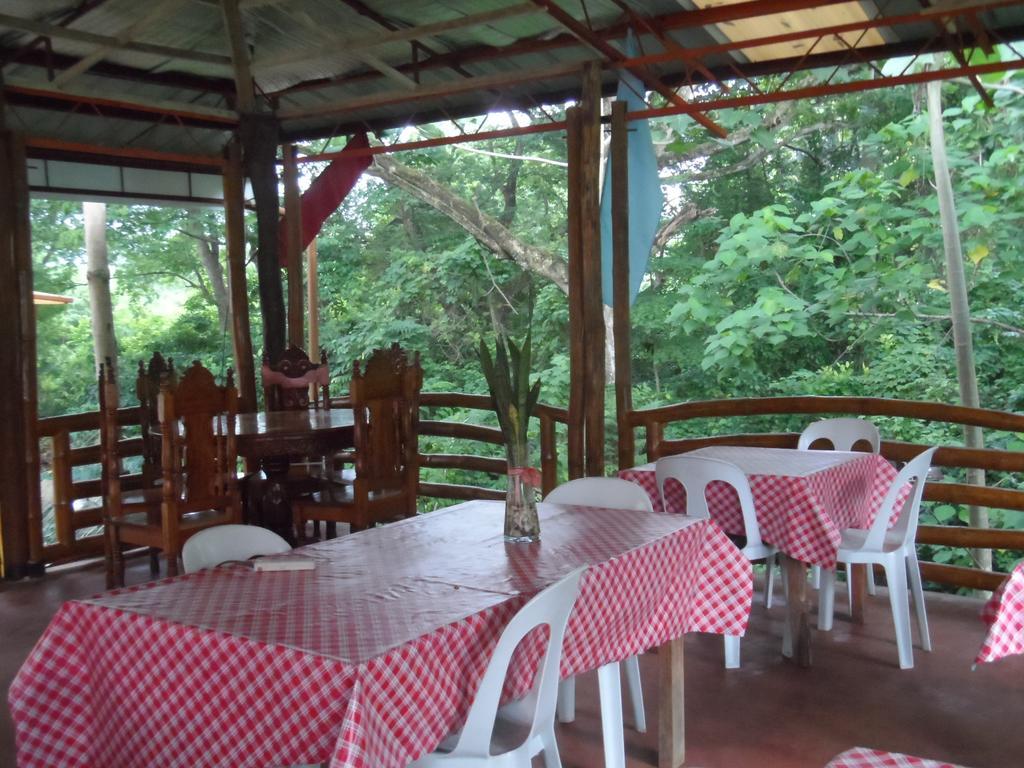 Victoria Guest House And Cottages Puerto Princesa Kültér fotó