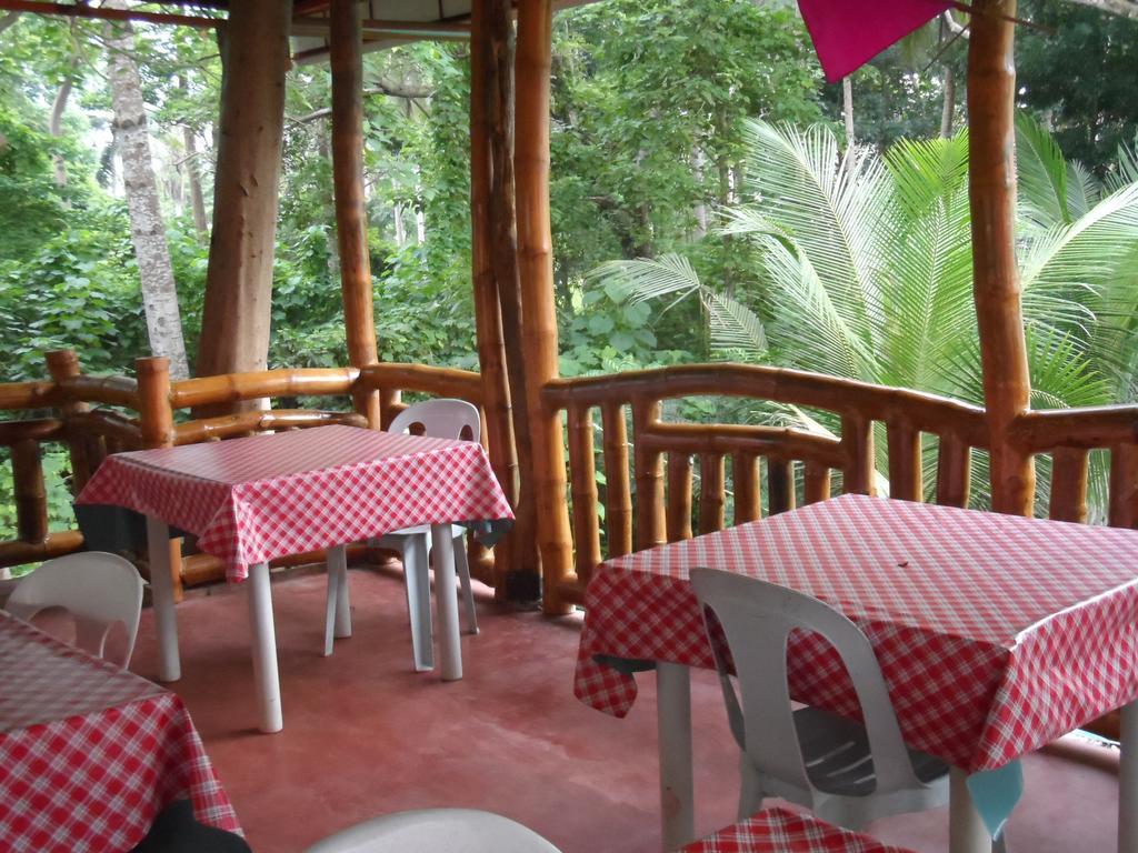 Victoria Guest House And Cottages Puerto Princesa Kültér fotó