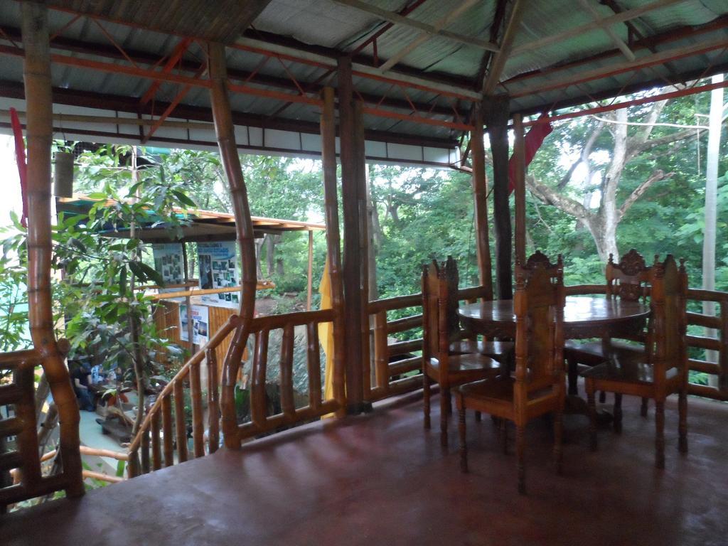 Victoria Guest House And Cottages Puerto Princesa Kültér fotó