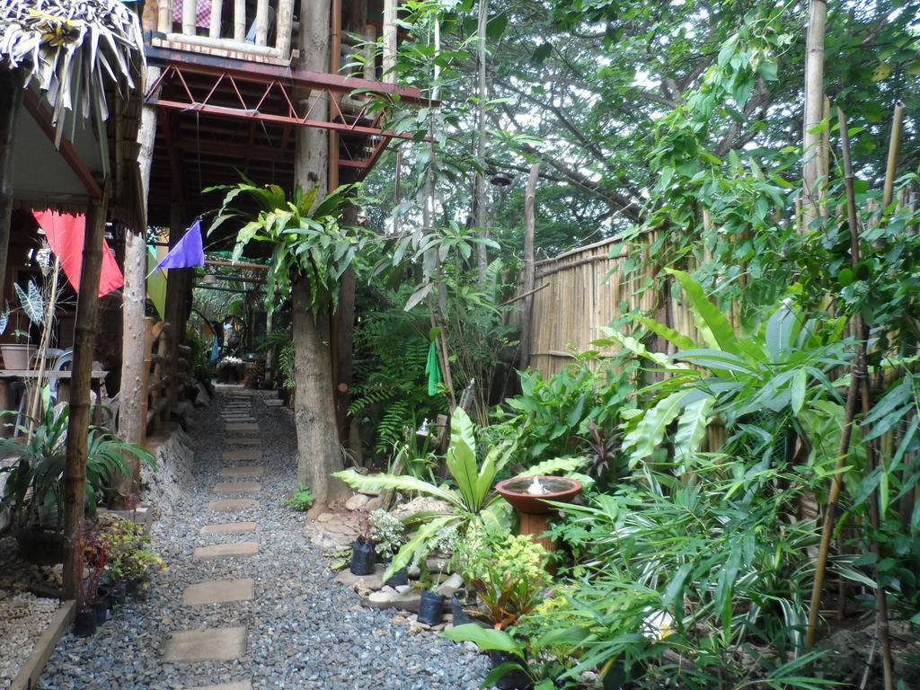 Victoria Guest House And Cottages Puerto Princesa Kültér fotó
