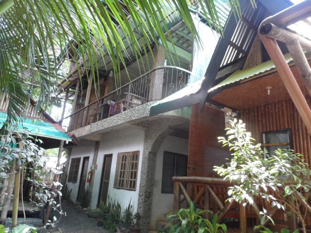 Victoria Guest House And Cottages Puerto Princesa Kültér fotó