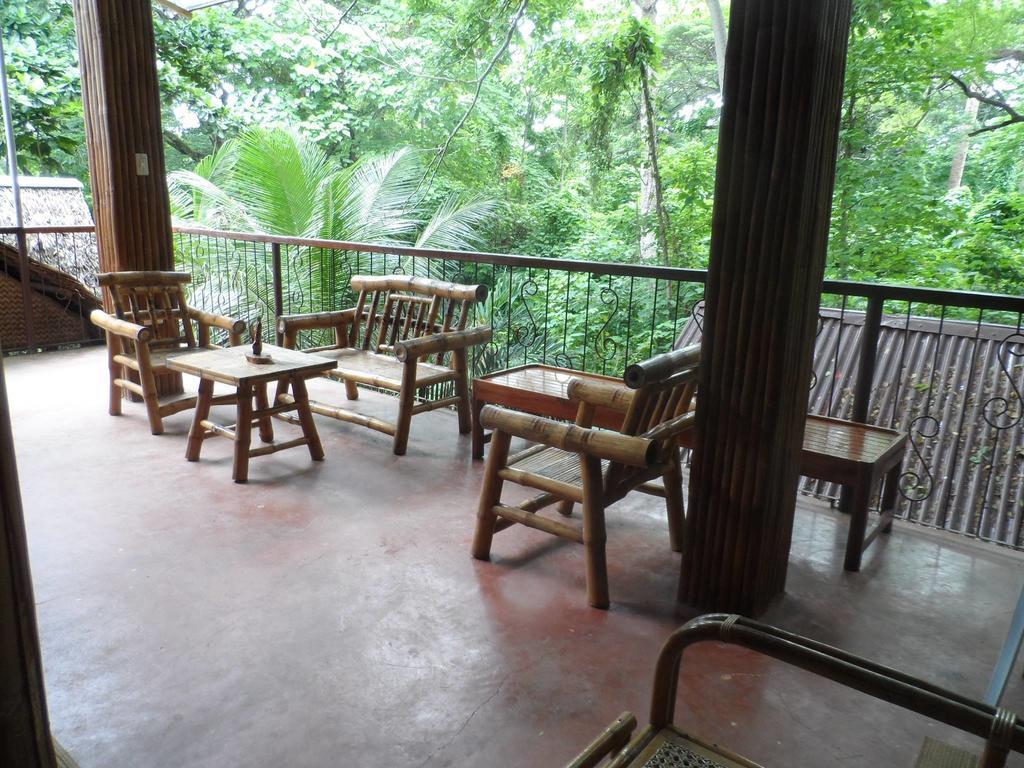 Victoria Guest House And Cottages Puerto Princesa Kültér fotó